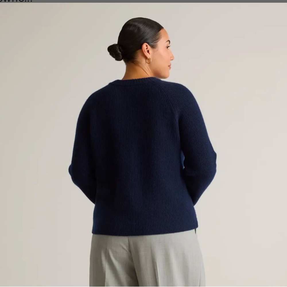 Quince Mongolian Cashmere Fisherman Crew Neck Navy Blue Women's Sweater XS, NWT - Picture 3 of 5